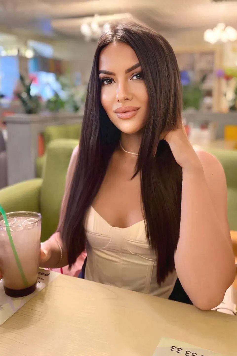 Irina — photo 2