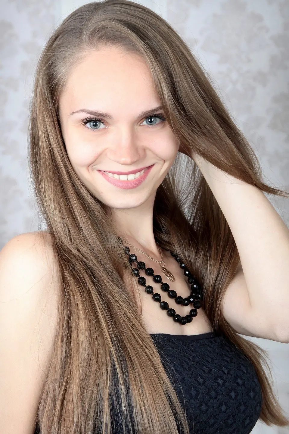 Elena — photo 2