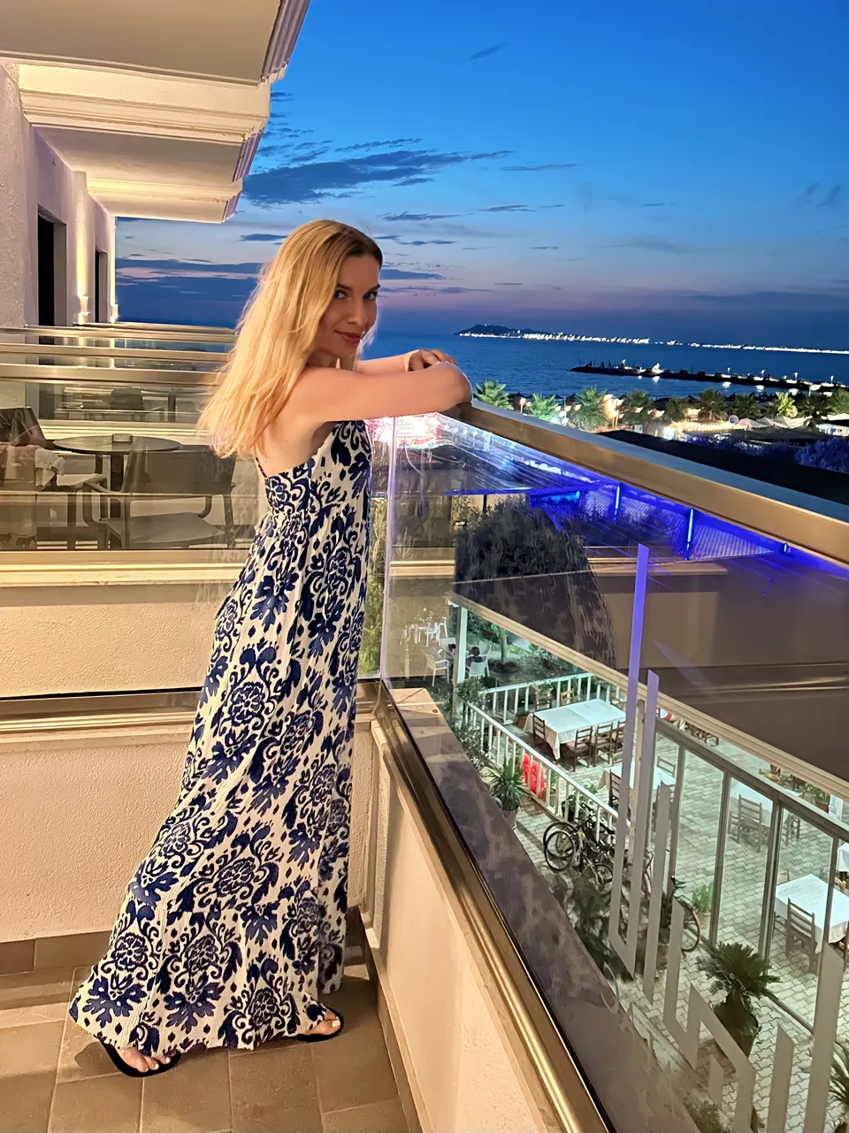 Viktoriia — photo 3