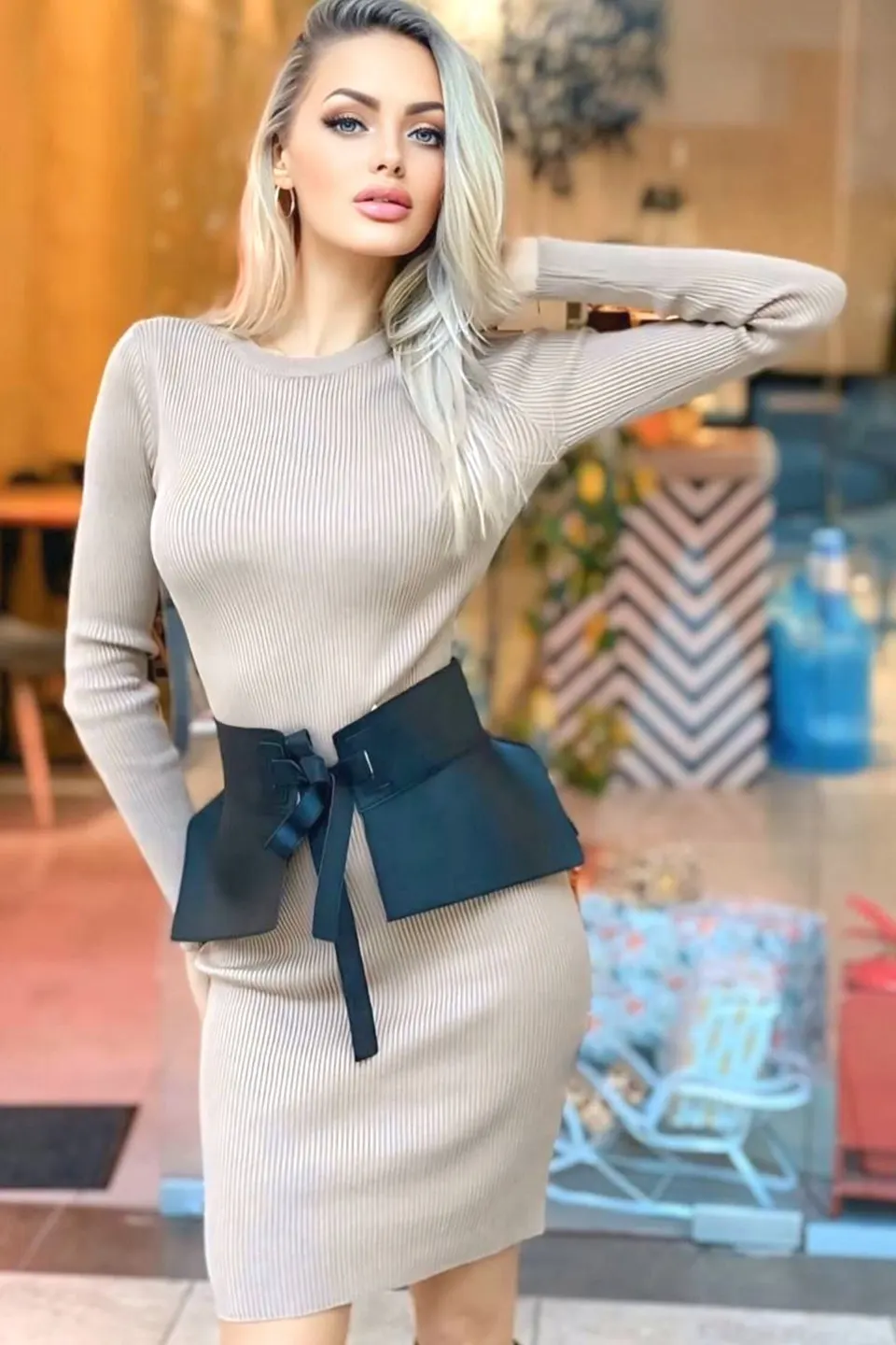 Elena — photo 2