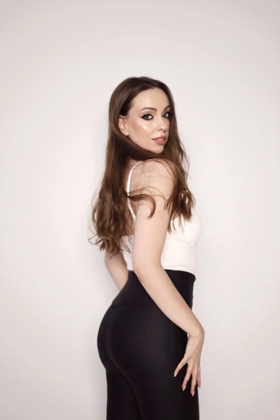 Yuliana — photo 2