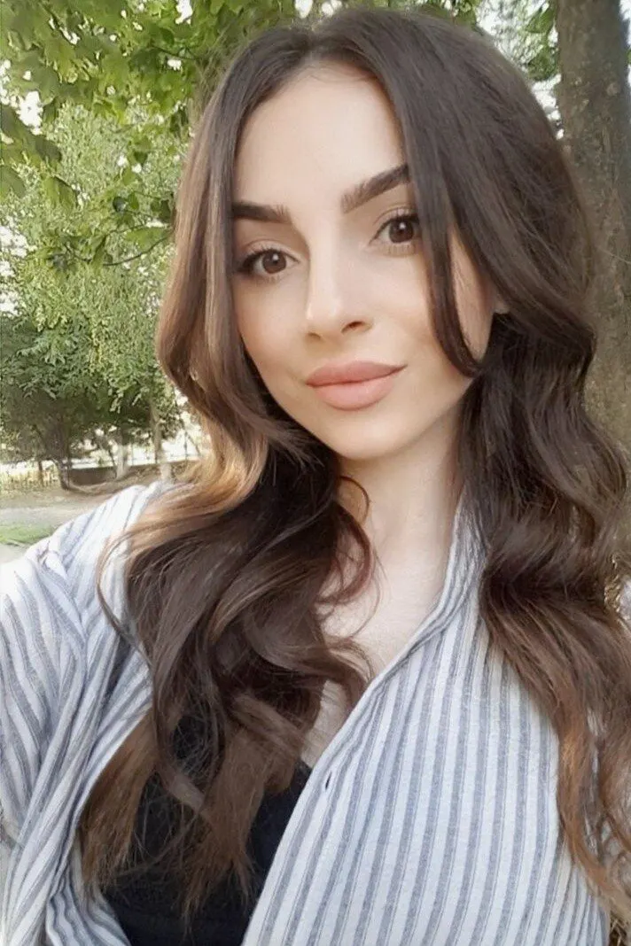 Julia — photo 4
