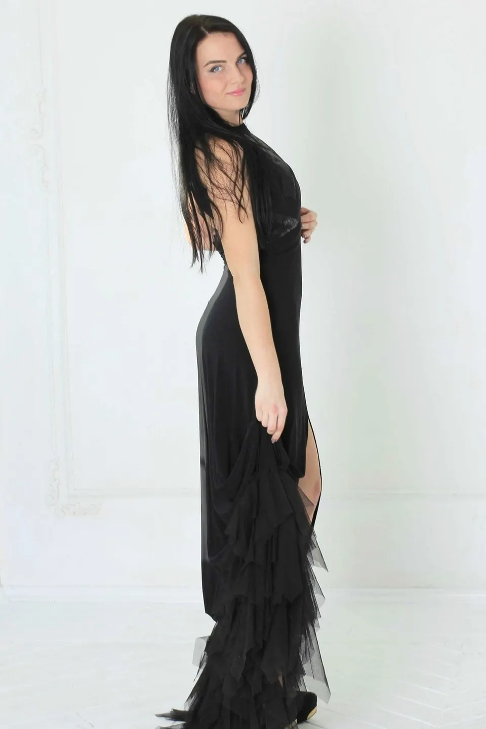 Irina from Mykolaiv, Ukraine — photo 1