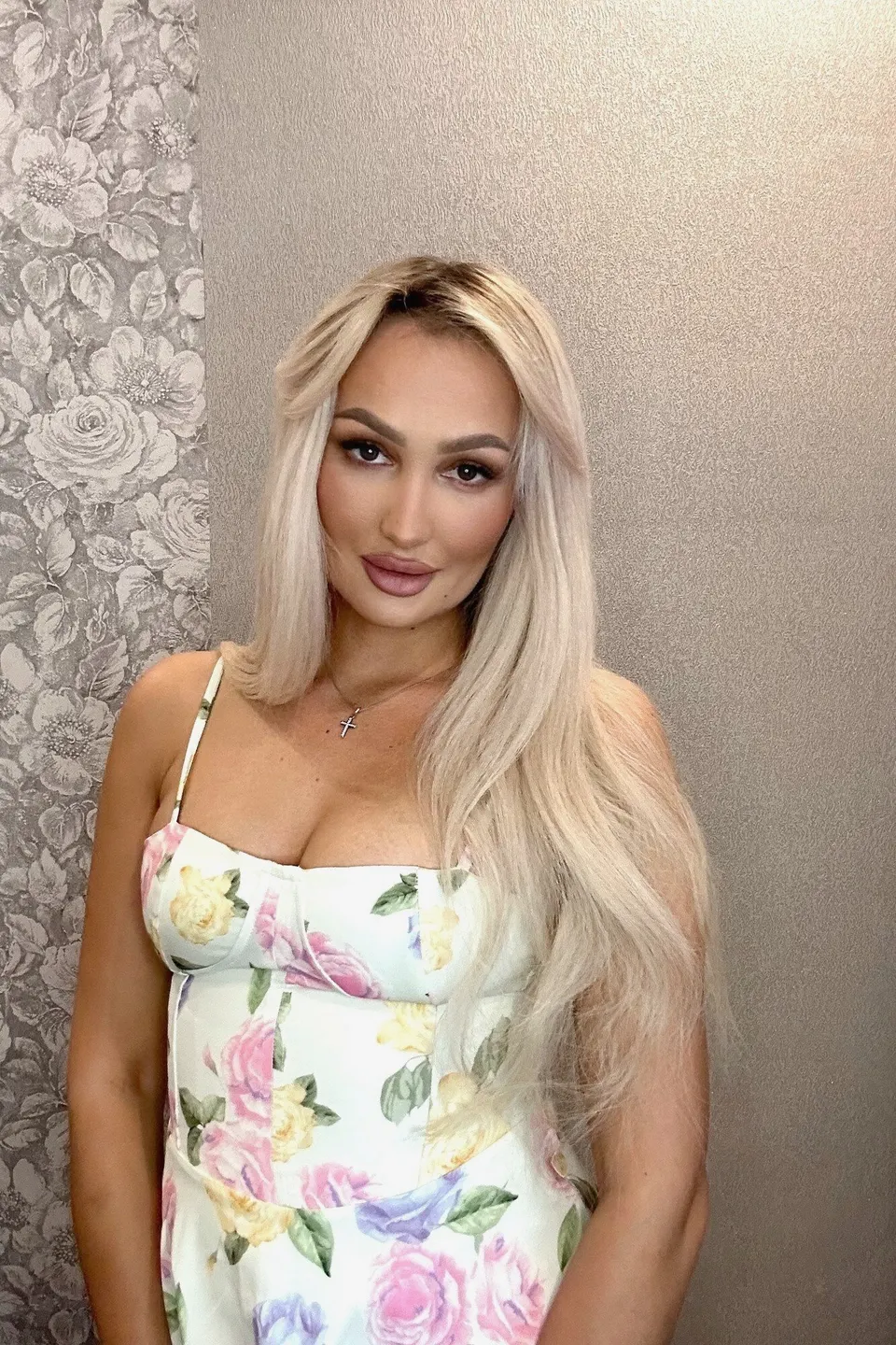 Larissa — photo 3