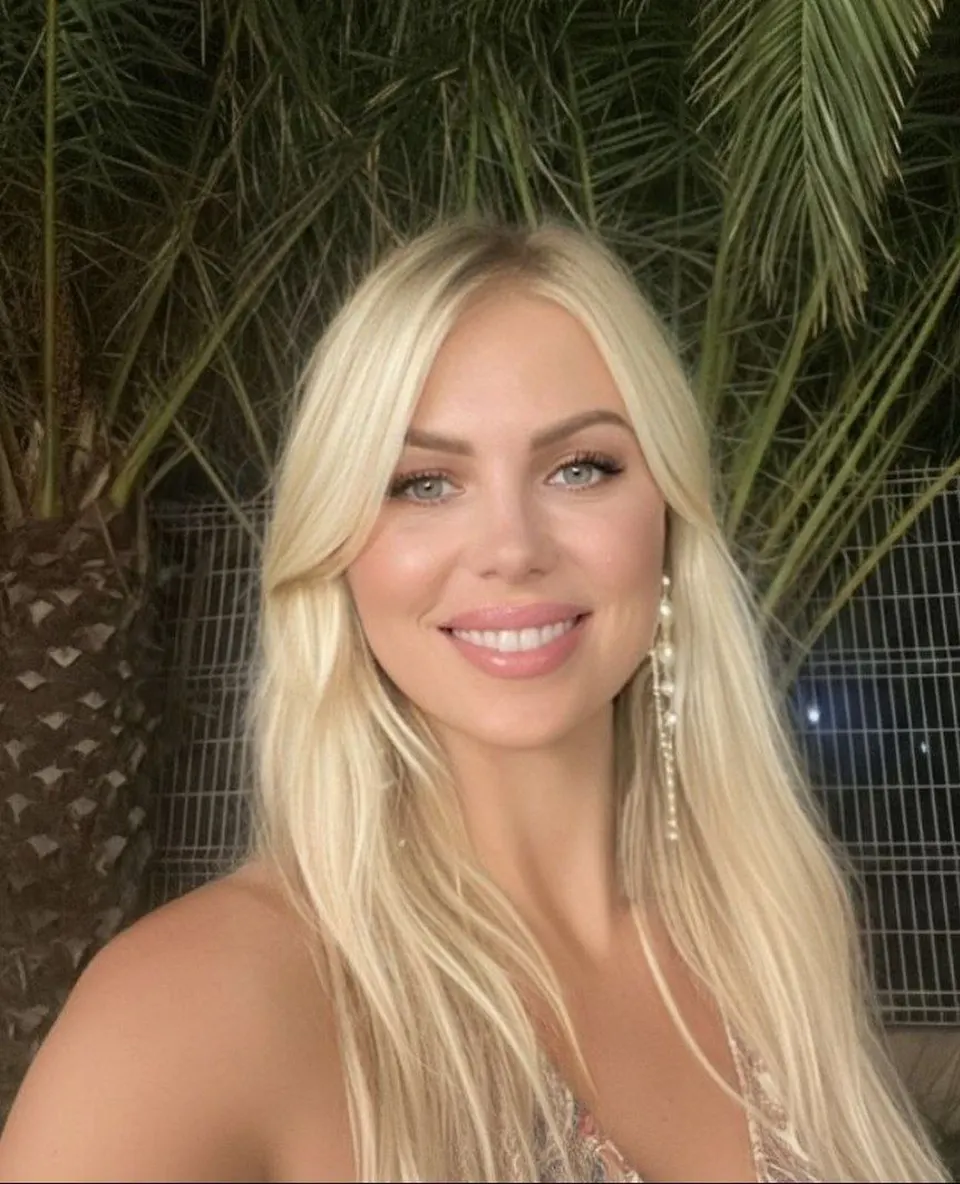 Julia from Germany — photo 1