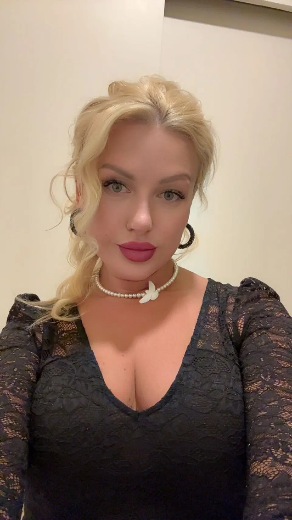 Julia — photo 2