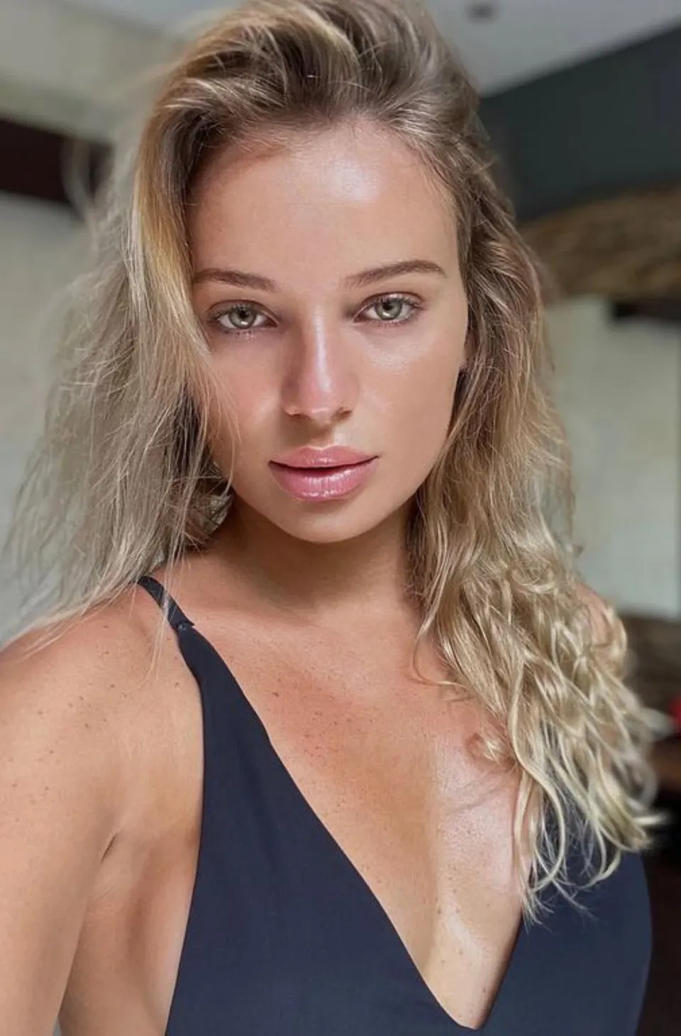 Elena — photo 4
