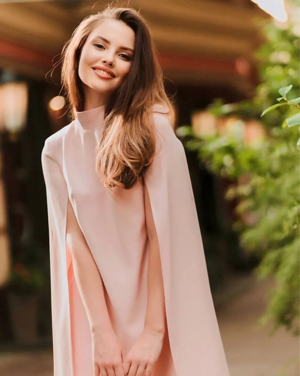 Yuliia — photo 2
