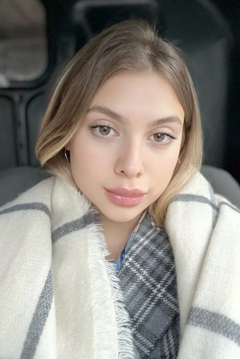 Yuliia — photo 2