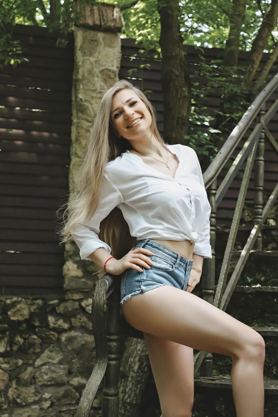 Elena — photo 2