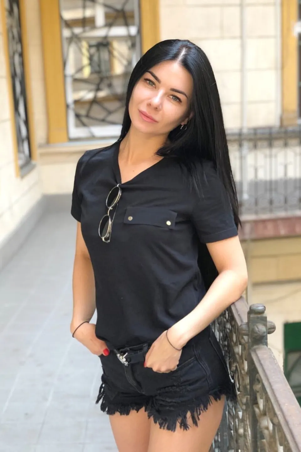 Julia from Montréal, Canada — photo 1