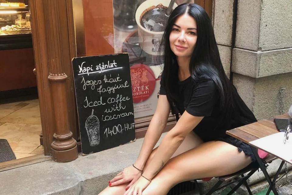 Julia — photo 3