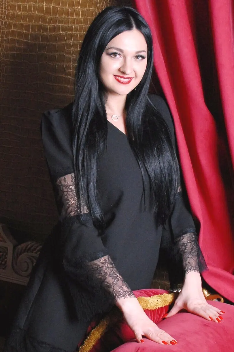 Elena — photo 2