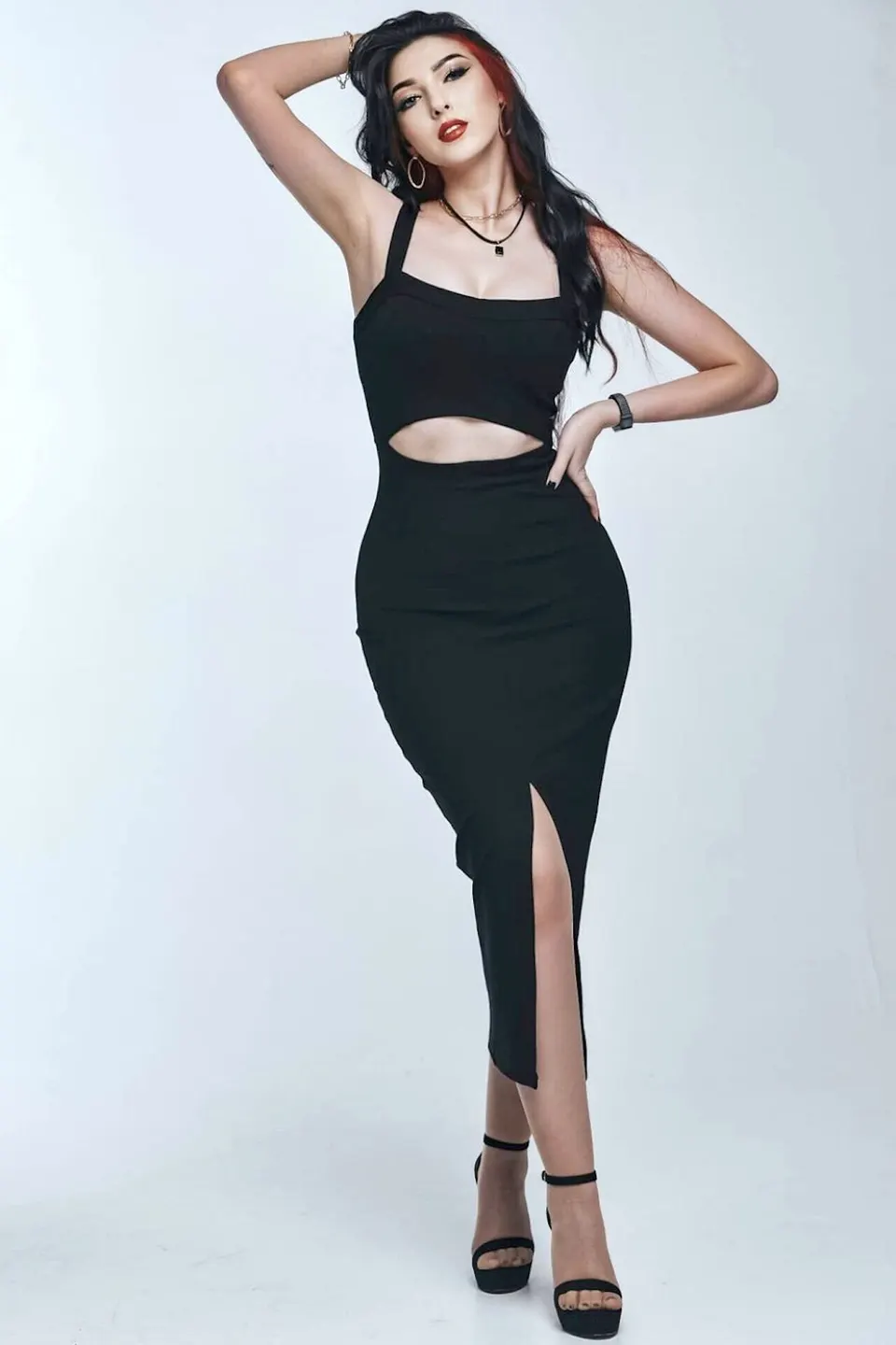 Julia — photo 3