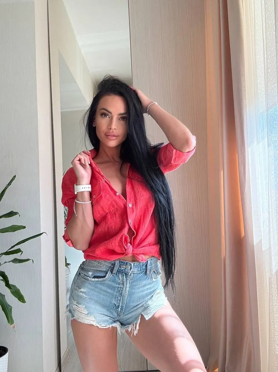 Elena — photo 2