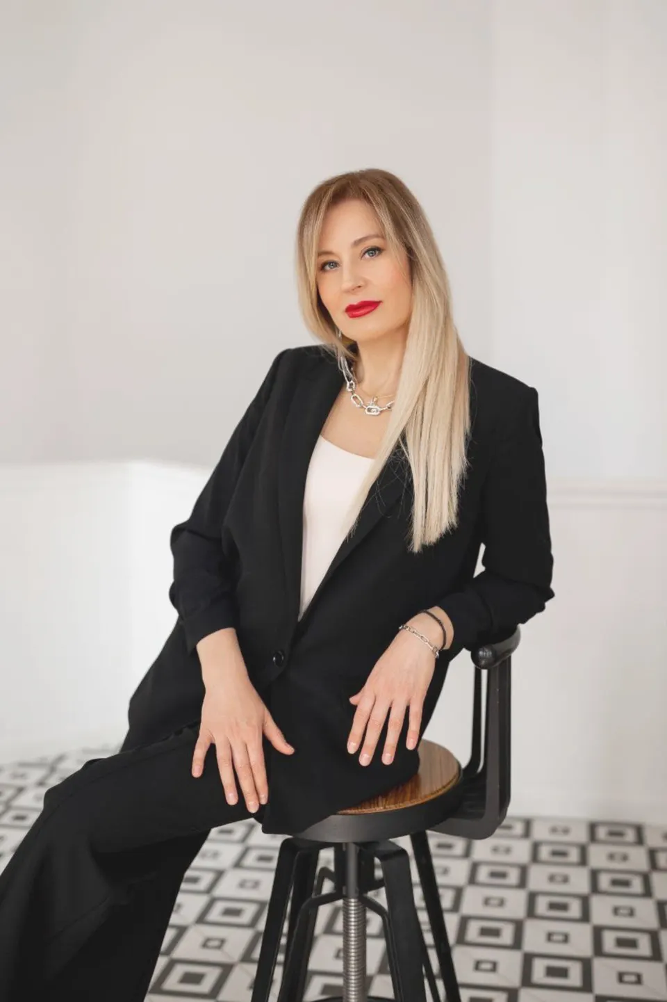 Oksana — photo 4